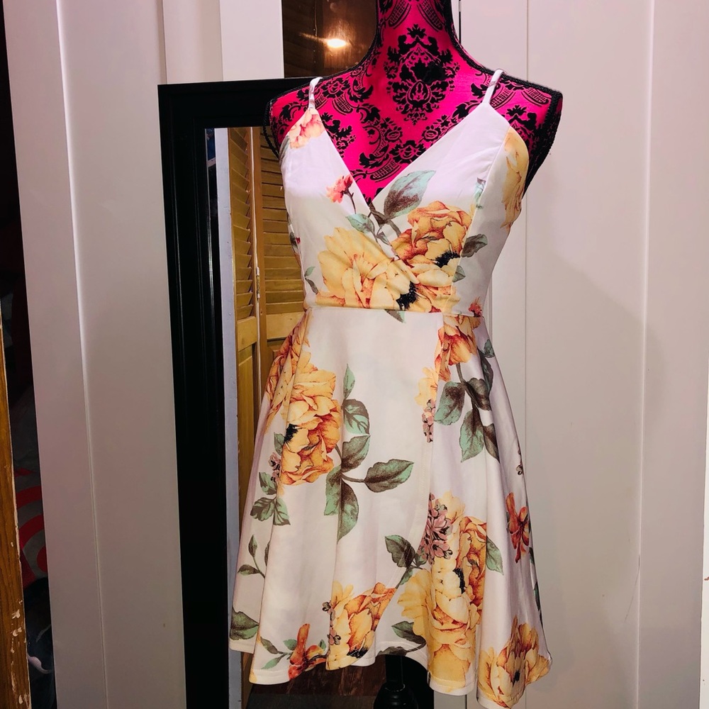 floral dress medium size